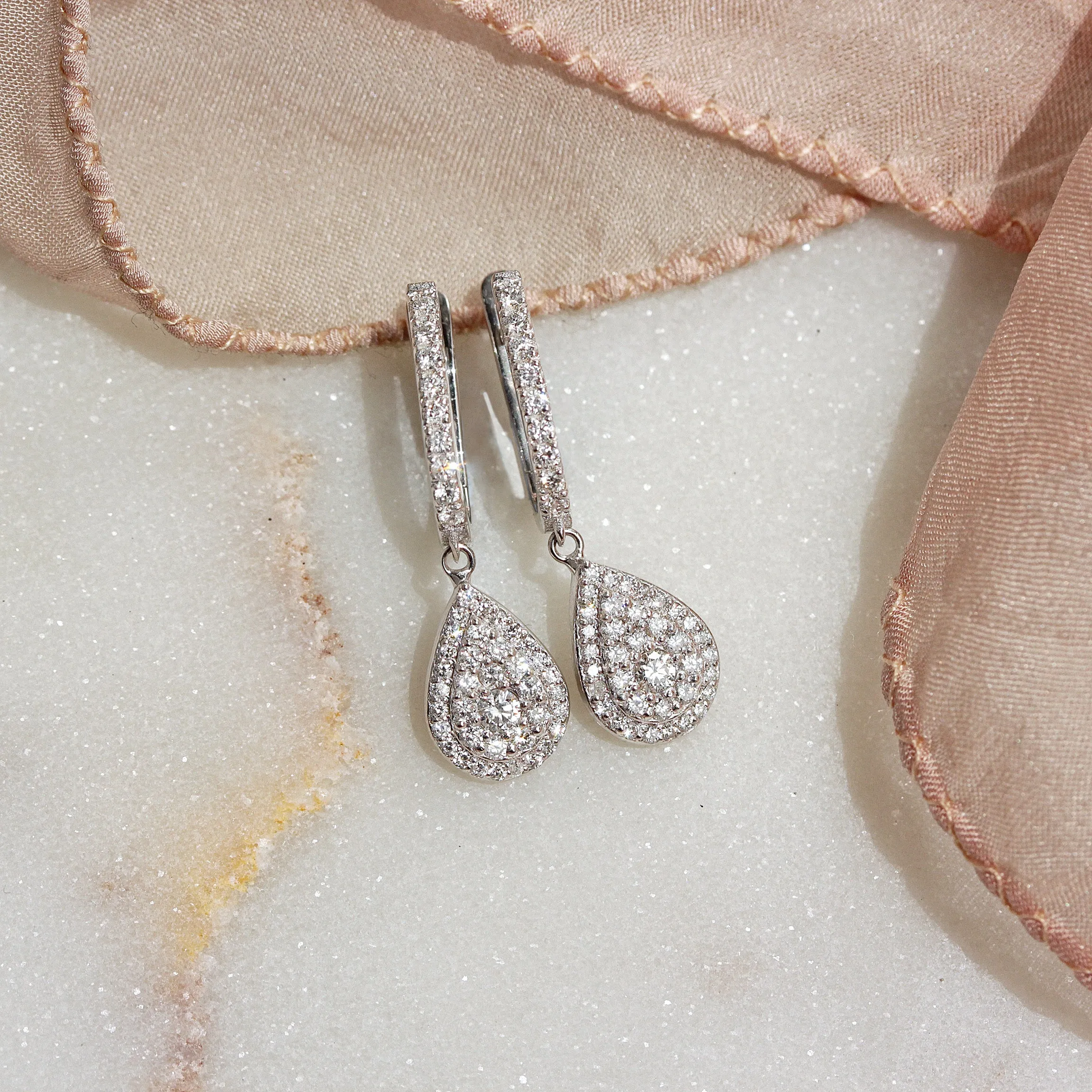 Big Pear Diamond Drops Dangle Earrings Basic