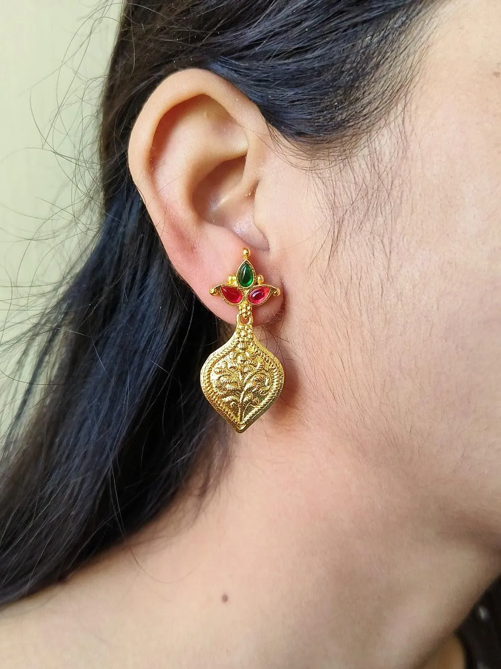 Brass Gold-Plated Stone Dangler Earrings for Party Wear Elegance | Sarichka