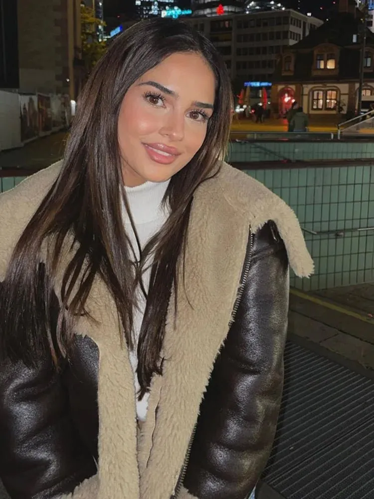 Luxury Winter Elegance: Women's Faux Leather Jacket for Stylish Comfort