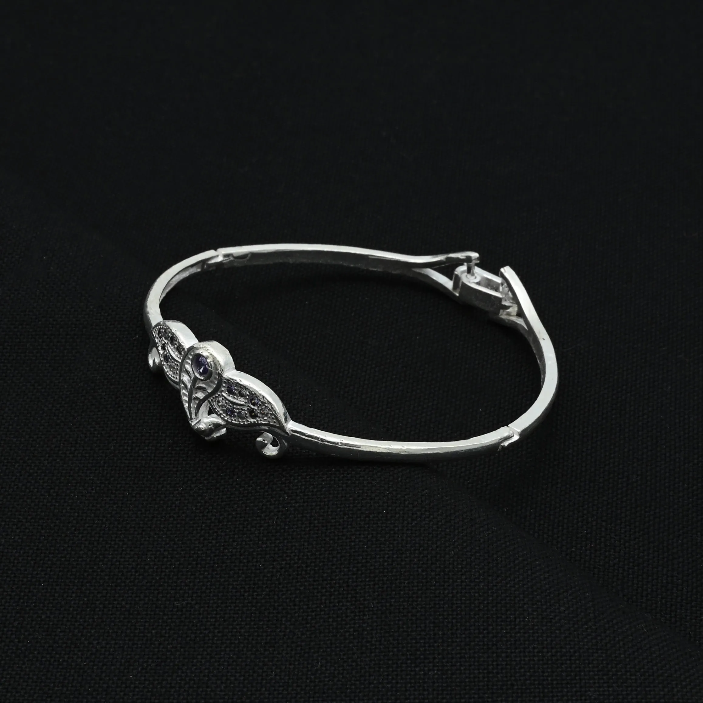 Silver Prime Pattern Purple Gems Kada